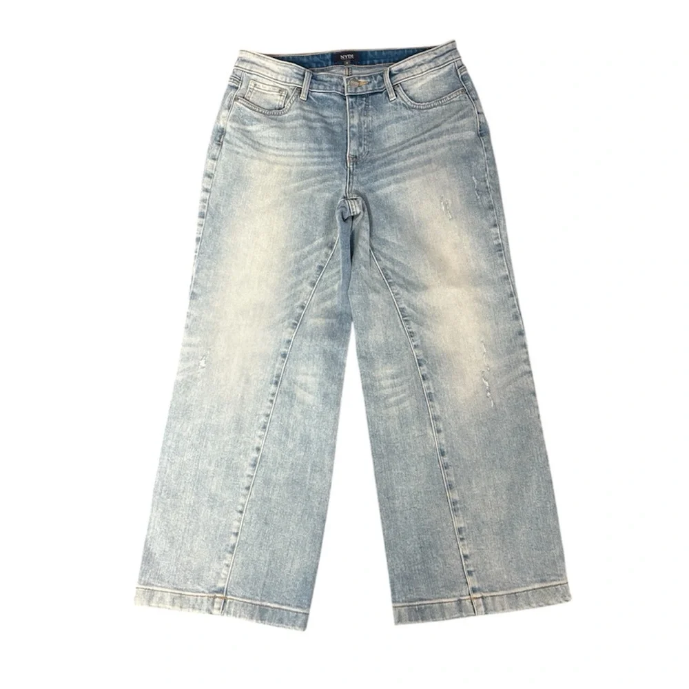 NYDJ Not Your Daughter's Jeans Cropped Straight Leg Jeans in Light Wash - Picture 1 of 13